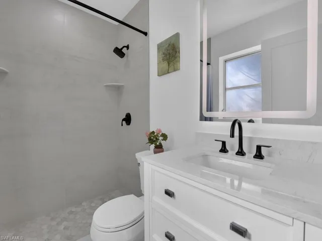 4941  Aztec  CIR, Naples, FL 34112
