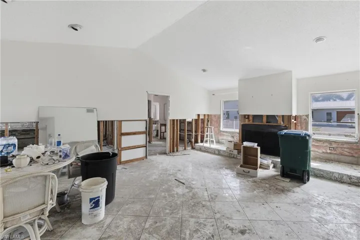 111 Sw 49th Ter, Cape Coral, Florida 33914