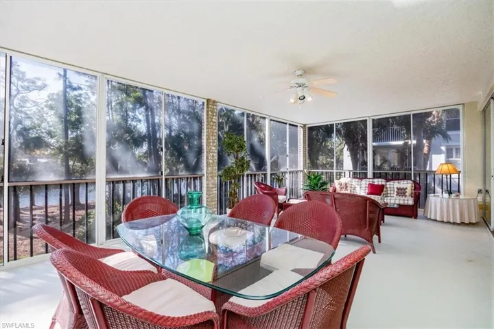 Sunroom with ceiling fan