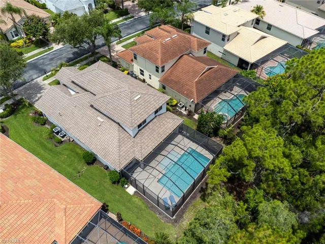 12631 Biscayne Ct, Naples, Florida 34105