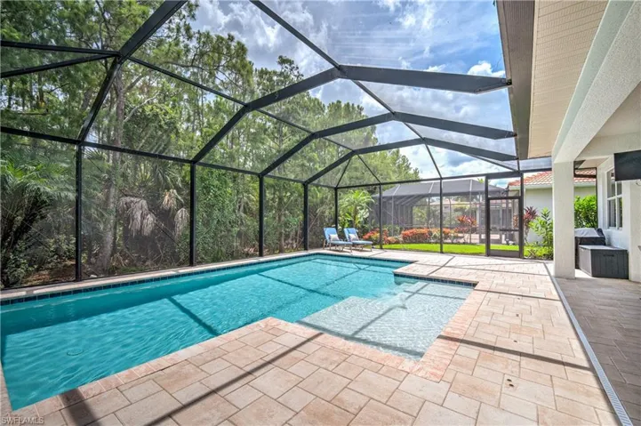 12631 Biscayne Ct, Naples, Florida 34105