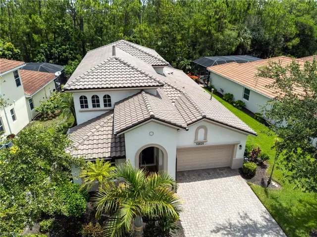 12631 Biscayne Ct, Naples, Florida 34105