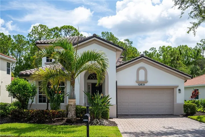 12631 Biscayne Ct, Naples, Florida 34105