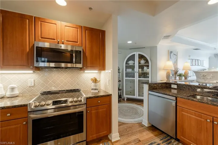 2743 1st ST # 2301, FORT MYERS FL 33916
