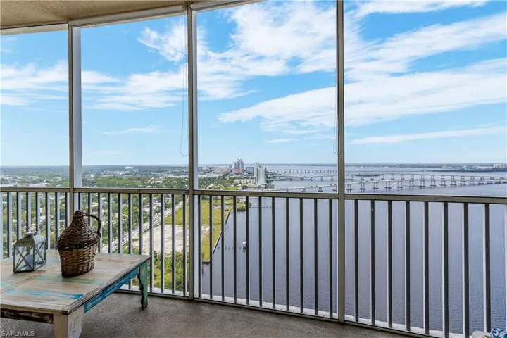 2743 1st ST # 2301, FORT MYERS FL 33916