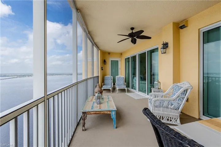 2743 1st ST # 2301, FORT MYERS FL 33916