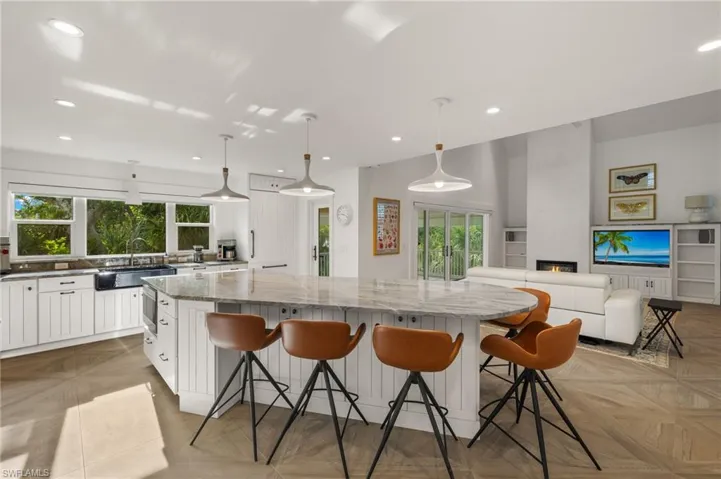 Breakfast Bar