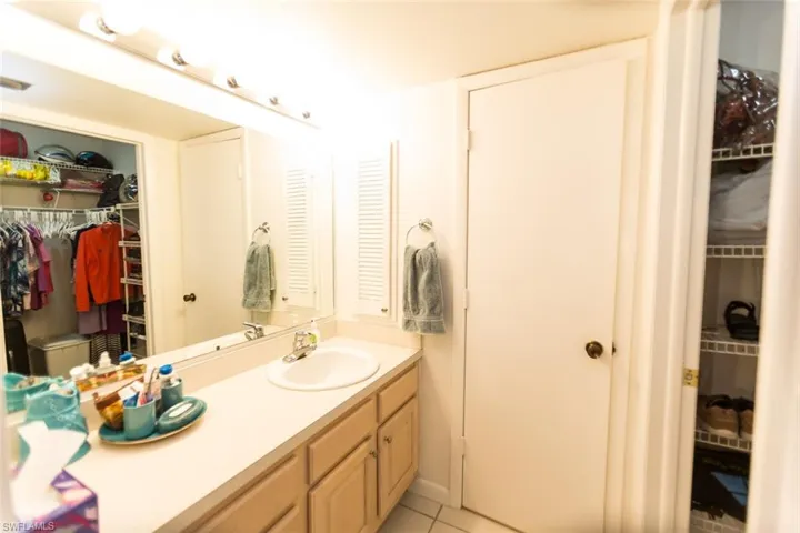 7164  Almendro  TER, Fort Myers, FL 33907