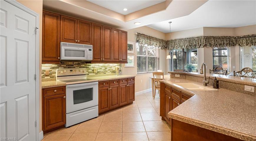 beautiful 42" cabinets