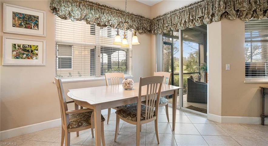 eat in kitchen area