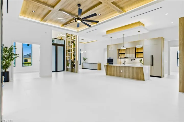 High-end finishes - Bright & open layout w/ 72x41 Spanish porcelain tile