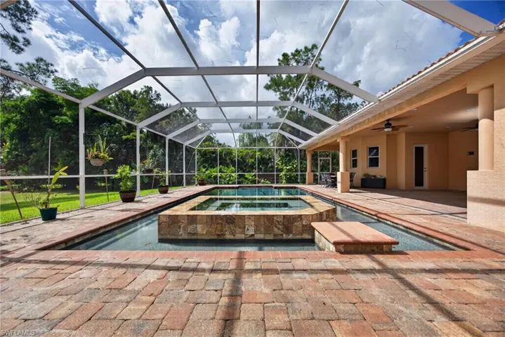 1360 29th St Sw, Naples, Florida 34117