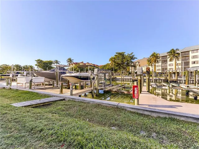 4581 Bay Beach Ln 482, Fort Myers Beach, Florida 33931