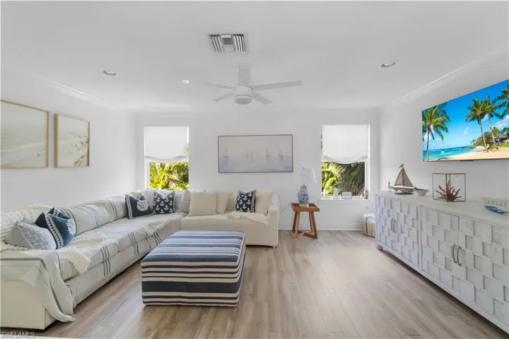 719 Park Ave, Naples, Florida 34110