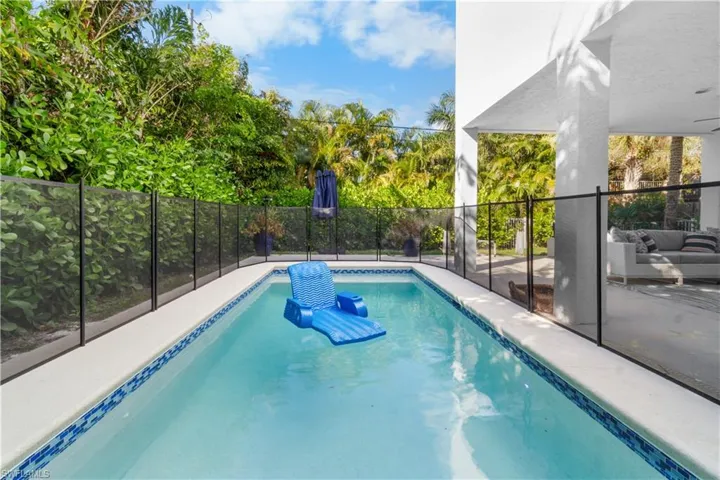 719 Park Ave, Naples, Florida 34110