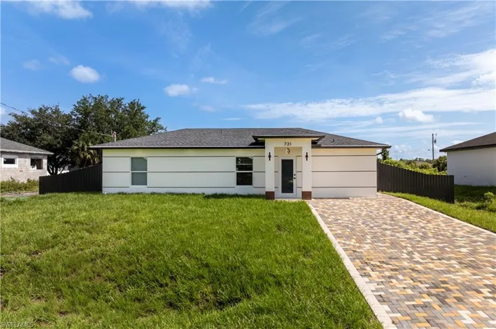 731 Camilla St E, Lehigh Acres, Florida 33974