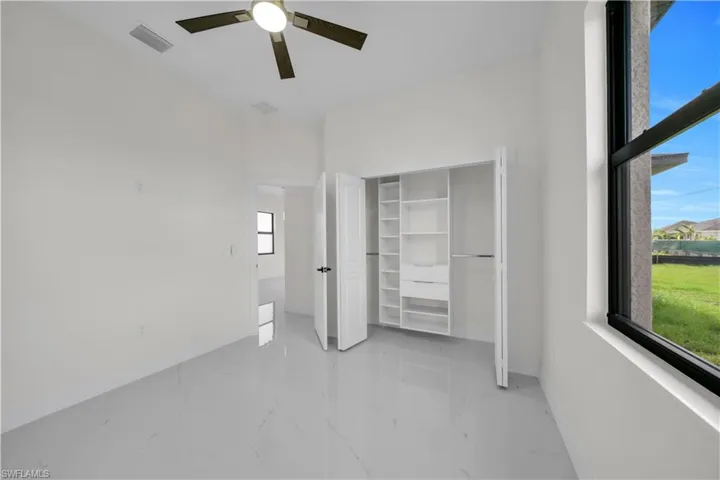 513 Nw 25th Ter, Cape Coral, Florida 33993