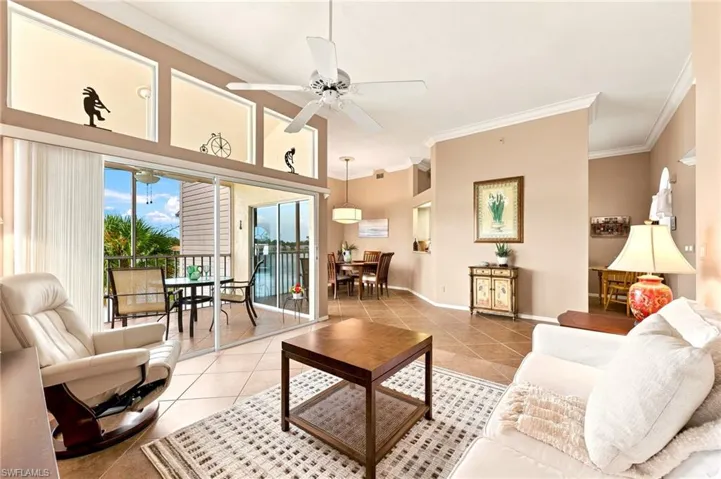 2671 Citrus Lake Dr 306, Naples, Florida 34109