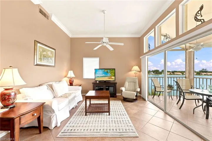 2671 Citrus Lake Dr 306, Naples, Florida 34109