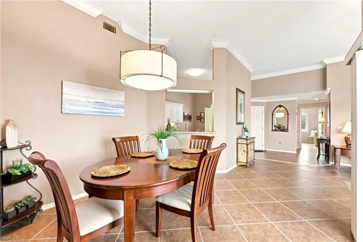 2671 Citrus Lake Dr 306, Naples, Florida 34109