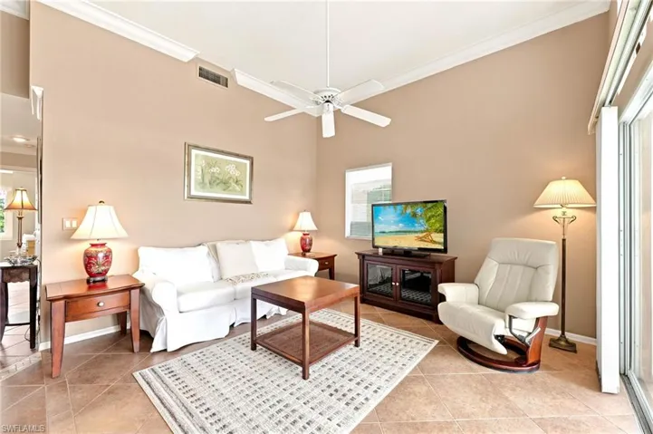 2671 Citrus Lake Dr 306, Naples, Florida 34109