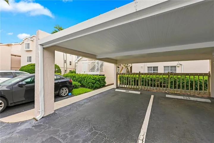 2671 Citrus Lake Dr 306, Naples, Florida 34109