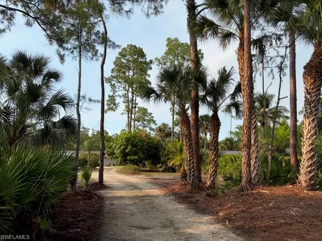 5075 Teak Wood Dr, Naples, Florida 34119
