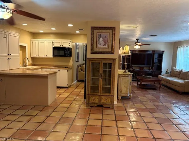 5075 Teak Wood Dr, Naples, Florida 34119