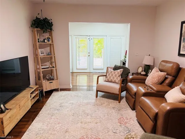 5075 Teak Wood Dr, Naples, Florida 34119