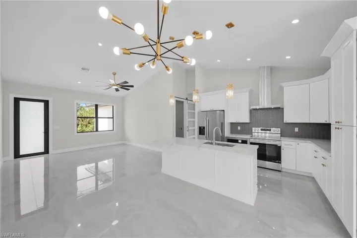 400 W 8th St, Lehigh Acres, Florida 33972