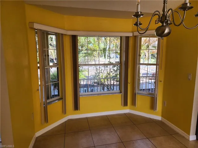 Dining room with bay window