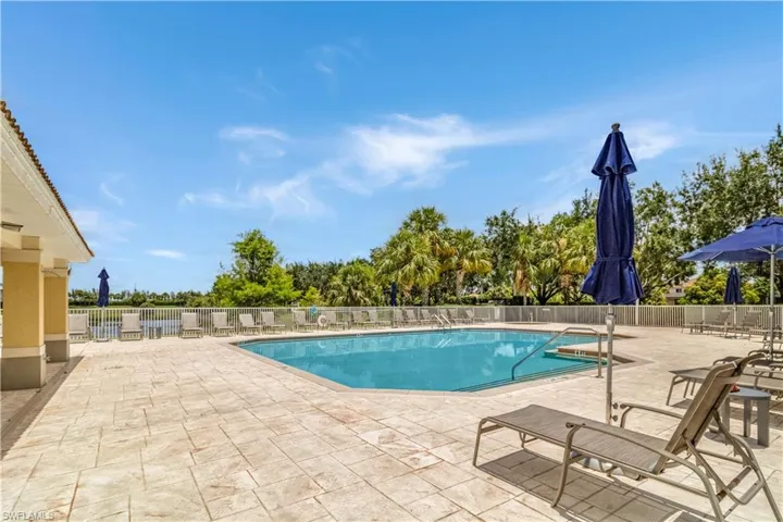 2029  Mandarin  LN, Naples, FL 34120