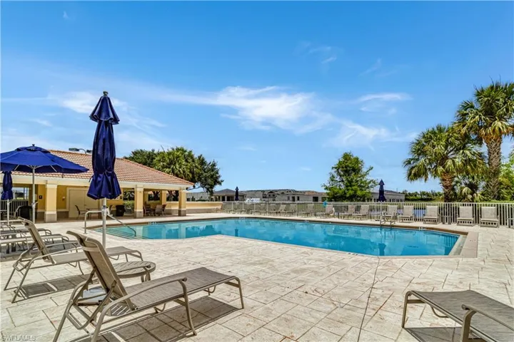 2029  Mandarin  LN, Naples, FL 34120