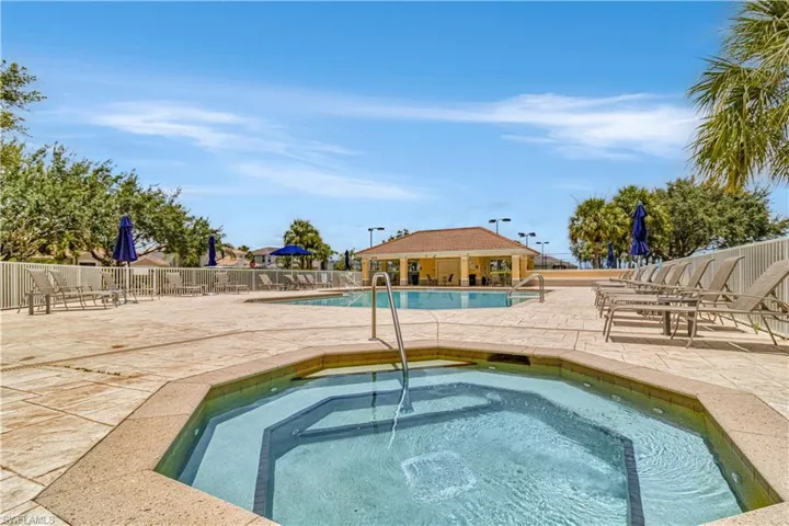 2029  Mandarin  LN, Naples, FL 34120