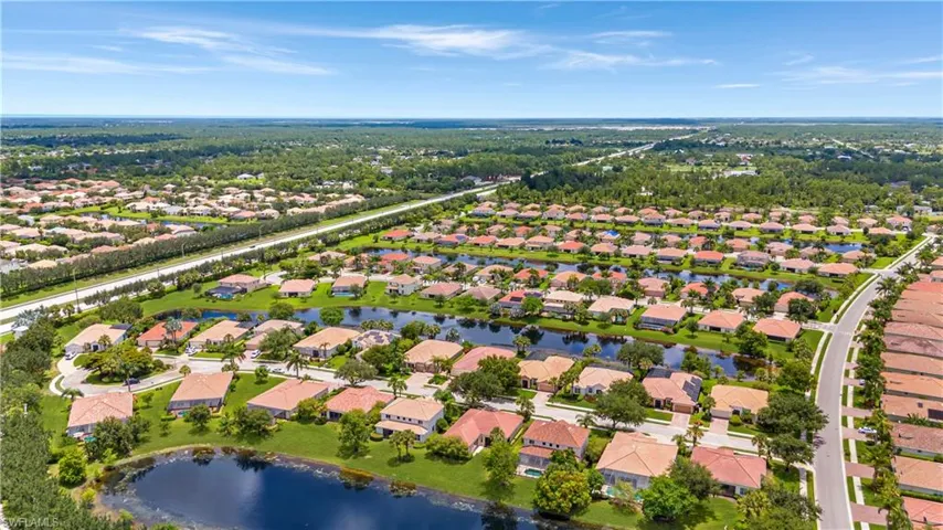 2029  Mandarin  LN, Naples, FL 34120