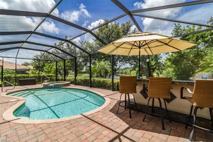 2029  Mandarin  LN, Naples, FL 34120