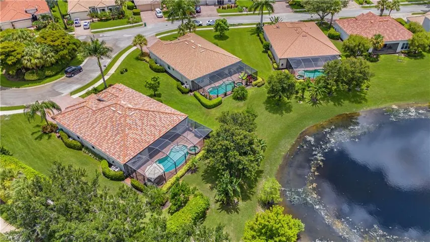 2029  Mandarin  LN, Naples, FL 34120