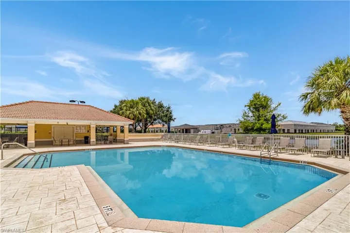 2029  Mandarin  LN, Naples, FL 34120