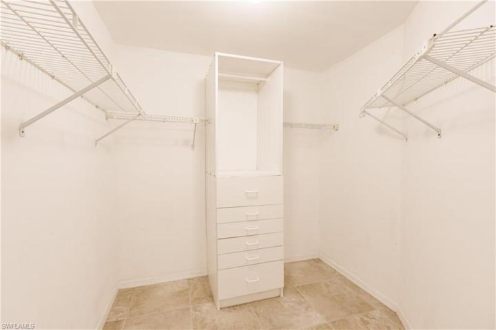 MASTER BEDROOM CLOSET