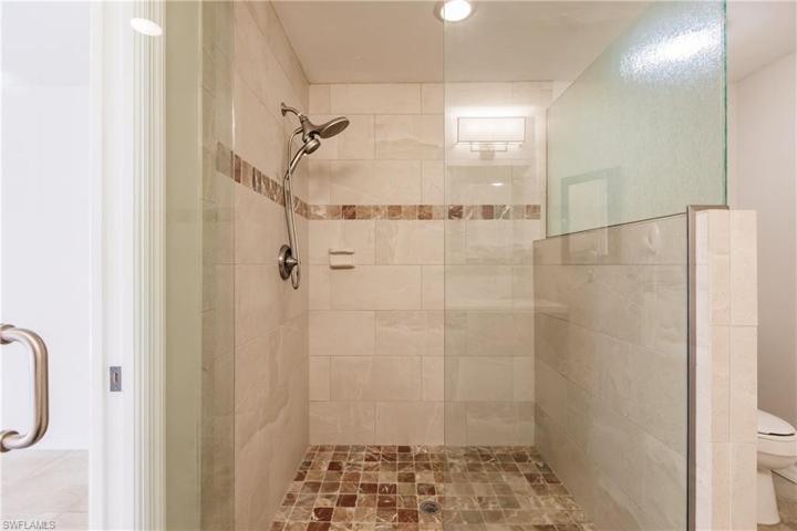 MASTER BATH SHOWER