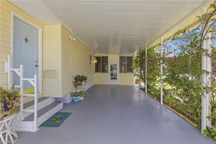 502  Pine Tree  CT, North Fort Myers, FL 33917