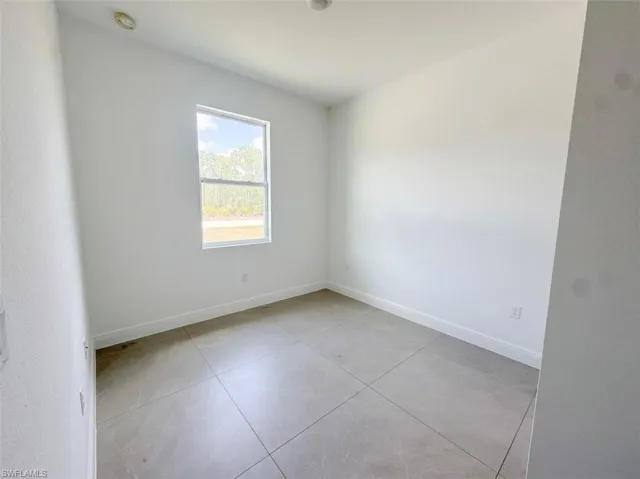 8753  Buckingham  RD, Fort Myers, FL 33905