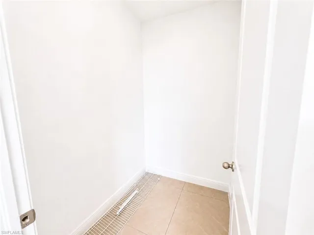 8753  Buckingham  RD, Fort Myers, FL 33905