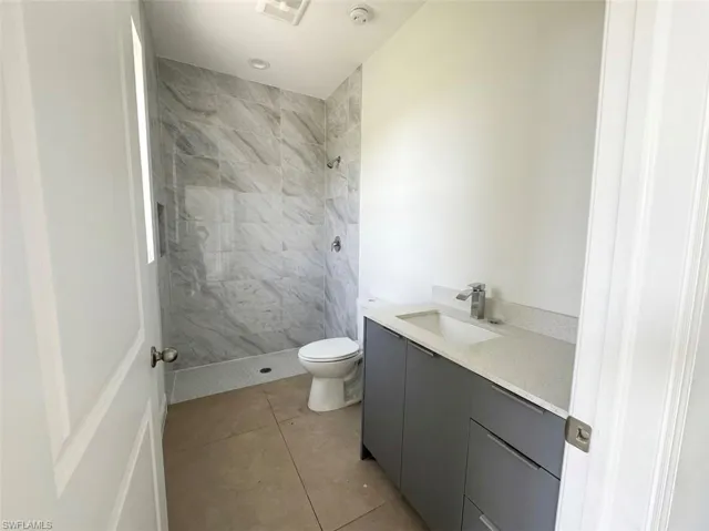 8753  Buckingham  RD, Fort Myers, FL 33905