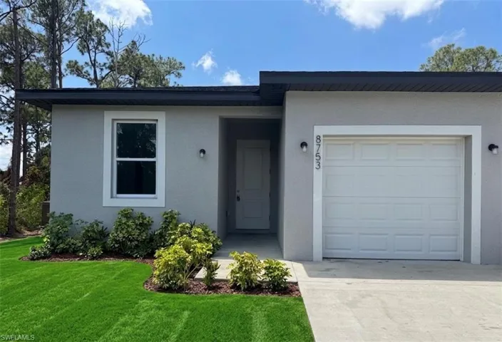 8753  Buckingham  RD, Fort Myers, FL 33905