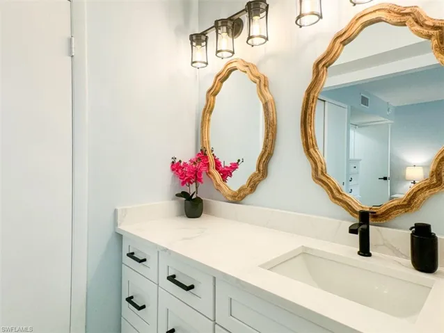 788  Park Shore  DR, Naples, FL 34103