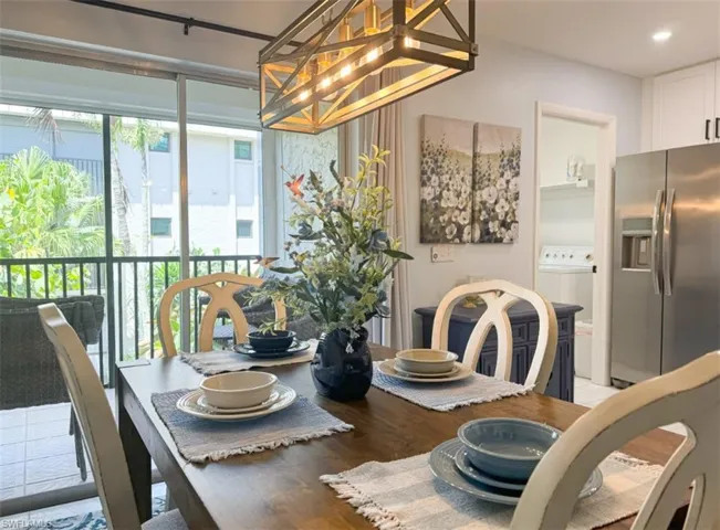 788  Park Shore  DR, Naples, FL 34103