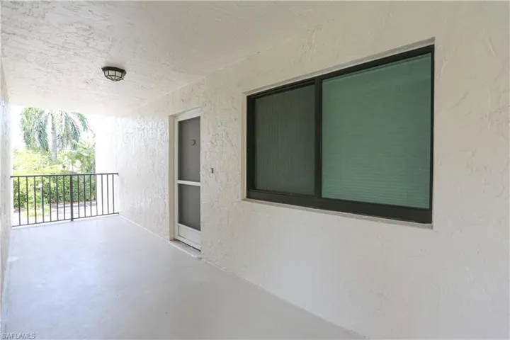 788  Park Shore  DR, Naples, FL 34103