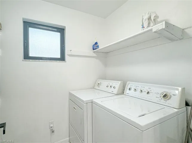 788  Park Shore  DR, Naples, FL 34103