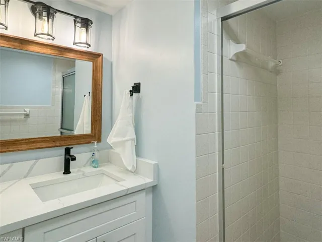 788  Park Shore  DR, Naples, FL 34103